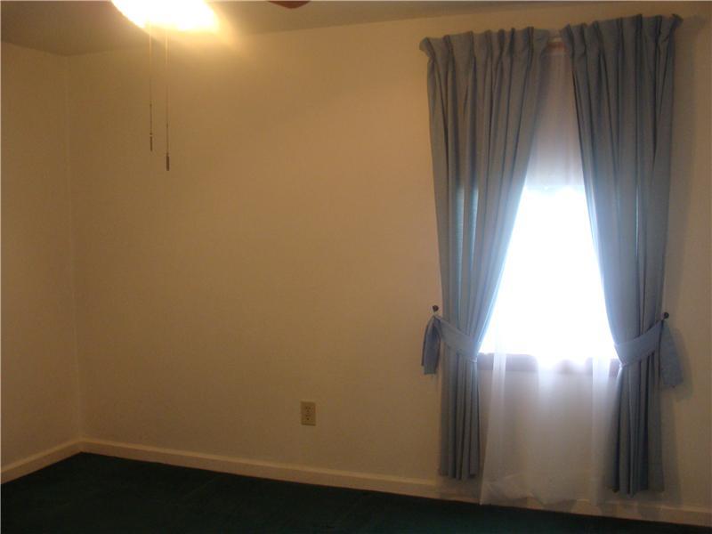 2215 Swallow Hill Road Pittsburgh, PA 15220 - Photo 4 of 18 Master Bedroom.
