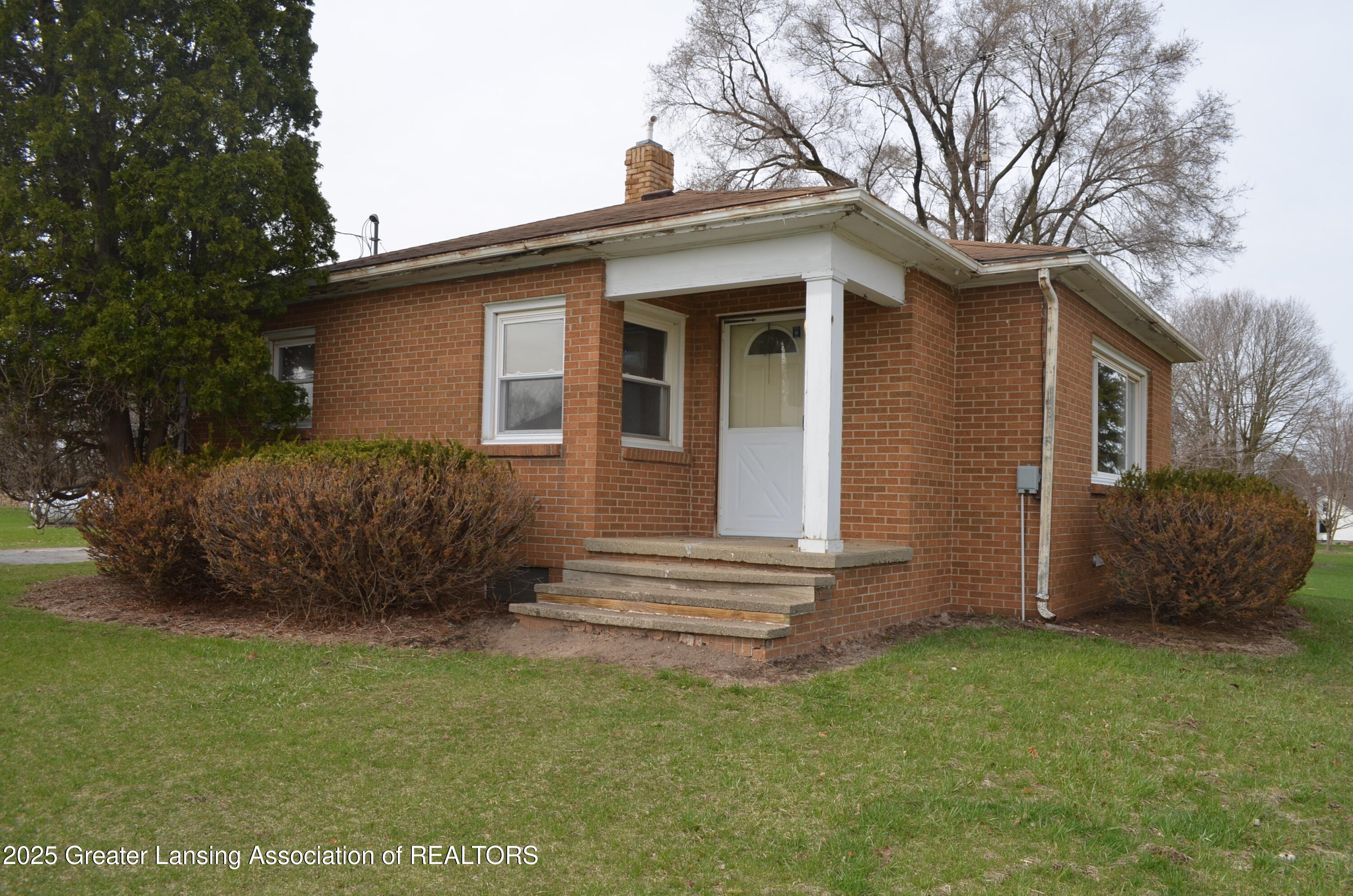 1991 North Stewart Road Charlotte, MI 48813 - Photo 1 of 37 House