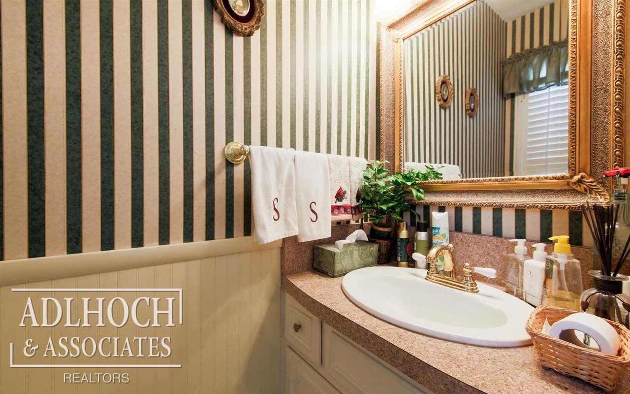 258 Kerby Road Grosse Pointe Farms, MI 48236 - Photo 20 of 29