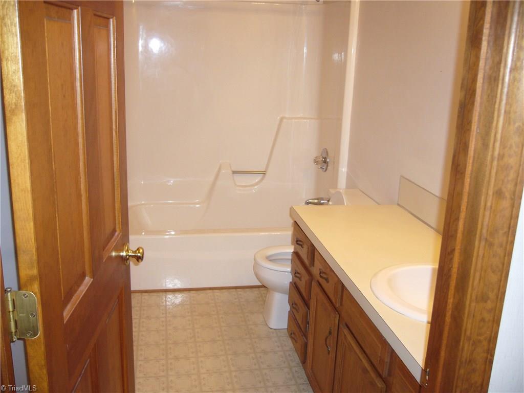 642 Odell Owen Road Lexington, NC 27295 - Photo 5 of 9 Gallery Image 5