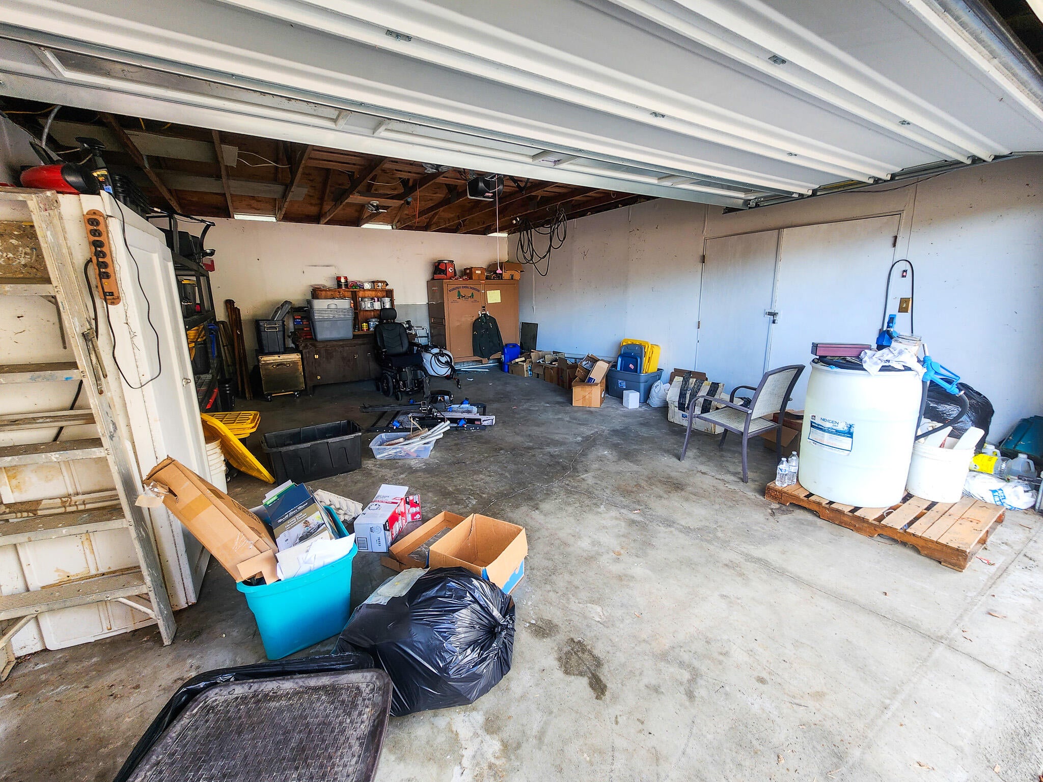 975 Cedar Flat Road Williams, OR 97544 - Photo 46 of 72 Garage