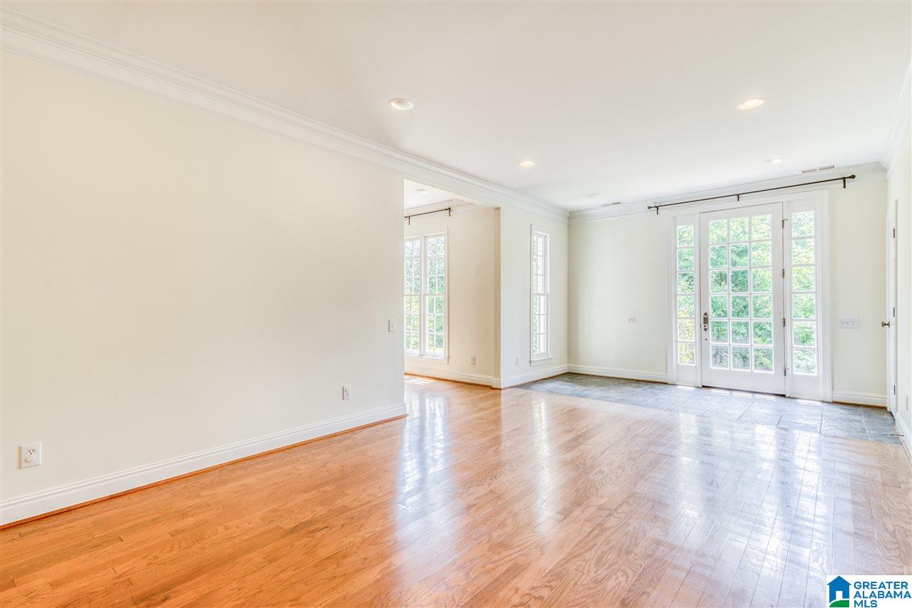 24 Woodhill Road Birmingham, AL 35213 - Photo 15 of 49