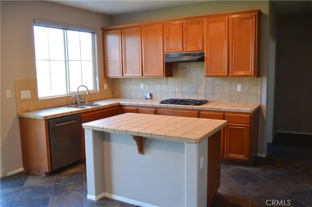 $4,180 | 16448 Los Coyotes Street, Fontana, CA 92336