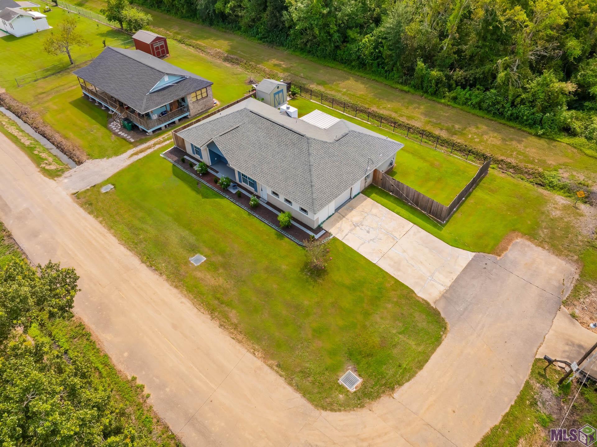 519 St Anthony Street Raceland, LA 70394 - Photo 3 of 14 Gallery Image 3
