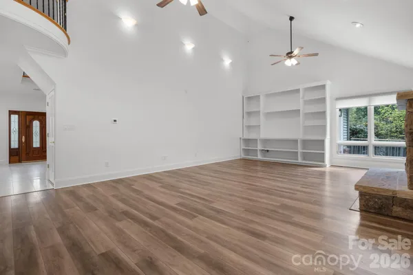 $915,000 | 421 18th Ave Lane Northwest, Hickory, NC 28601