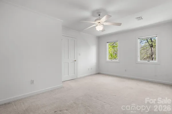 $915,000 | 421 18th Ave Lane Northwest, Hickory, NC 28601