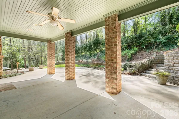 $915,000 | 421 18th Ave Lane Northwest, Hickory, NC 28601