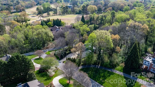 $915,000 | 421 18th Ave Lane Northwest, Hickory, NC 28601