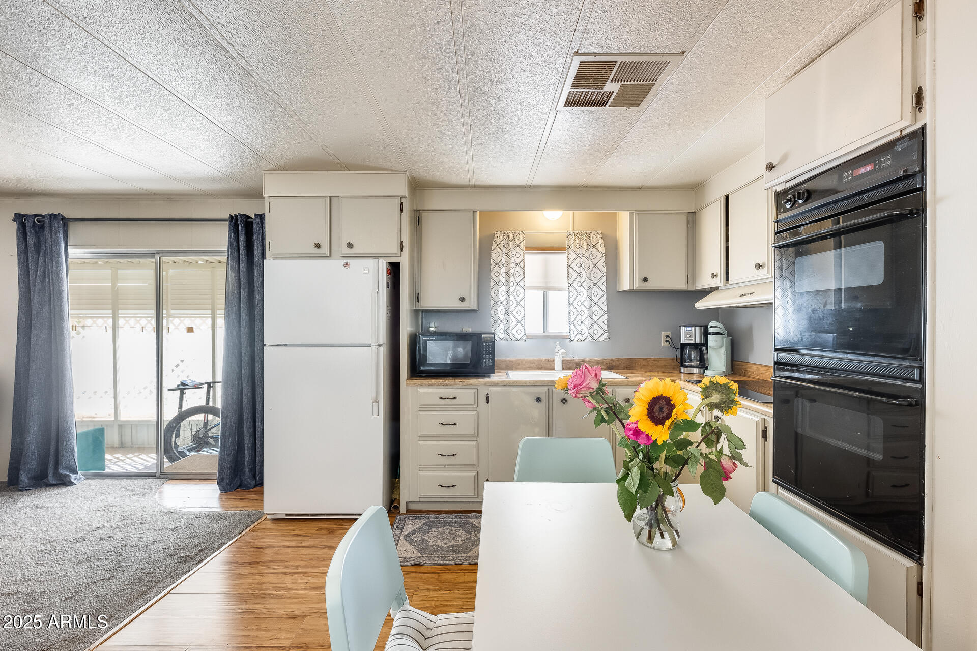 939 North Acacia Road, Unit 8 Apache Junction, AZ 85119 - Photo 14 of 27 Gallery Image 14