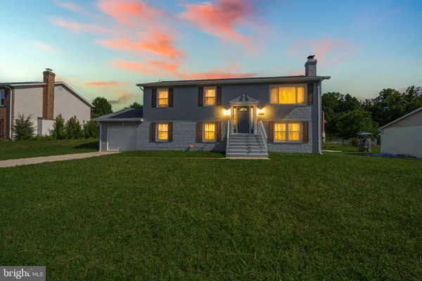 $430,000 | 8916 Trubador Drive, Clinton, MD 20735