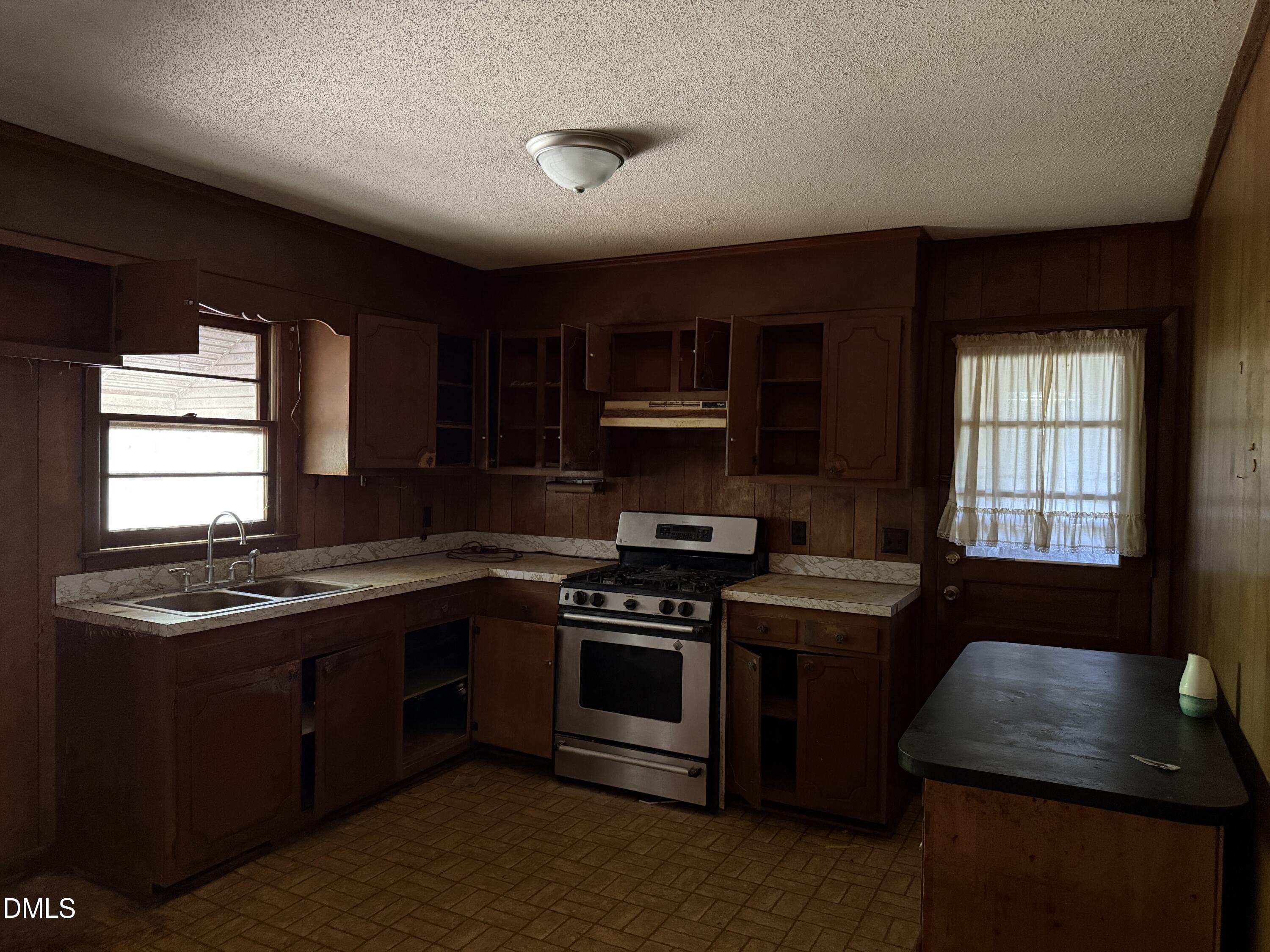 1025 Evans Road Cary, NC 27513 - Photo 5 of 30