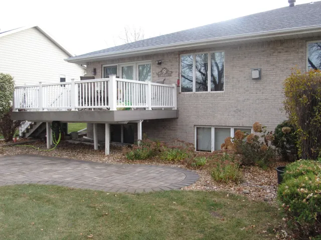 $439,000 | 1260 College Way, Worthington, MN 56187