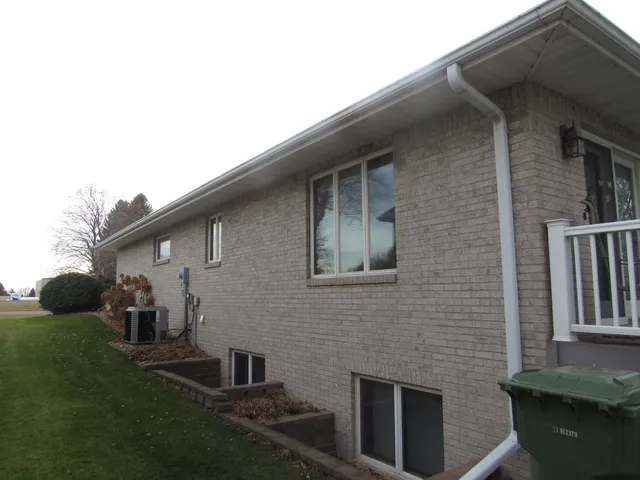 $439,000 | 1260 College Way, Worthington, MN 56187