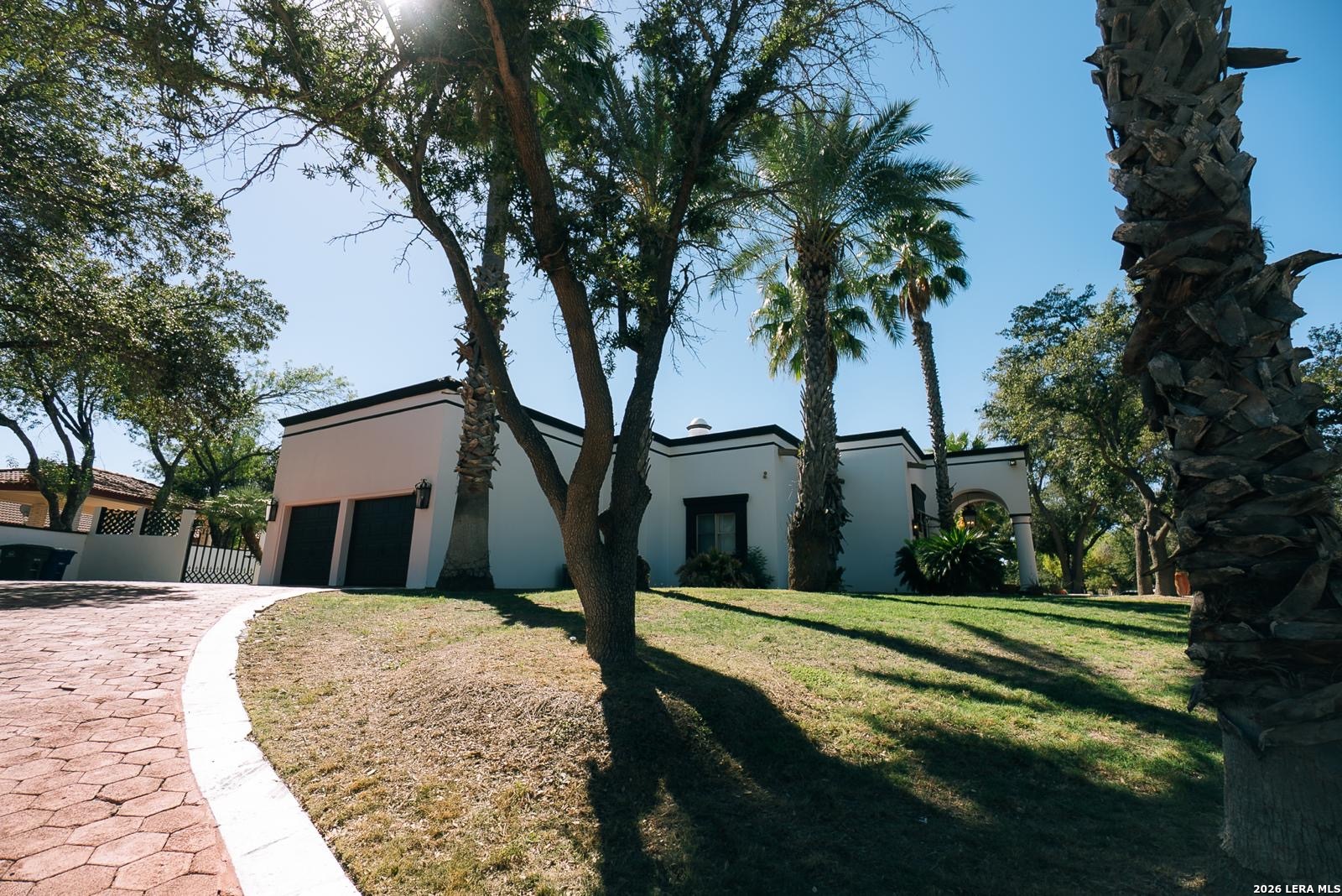 415 Merlin Road Laredo, TX 78041 - Photo 5 of 25 Gallery Image 5