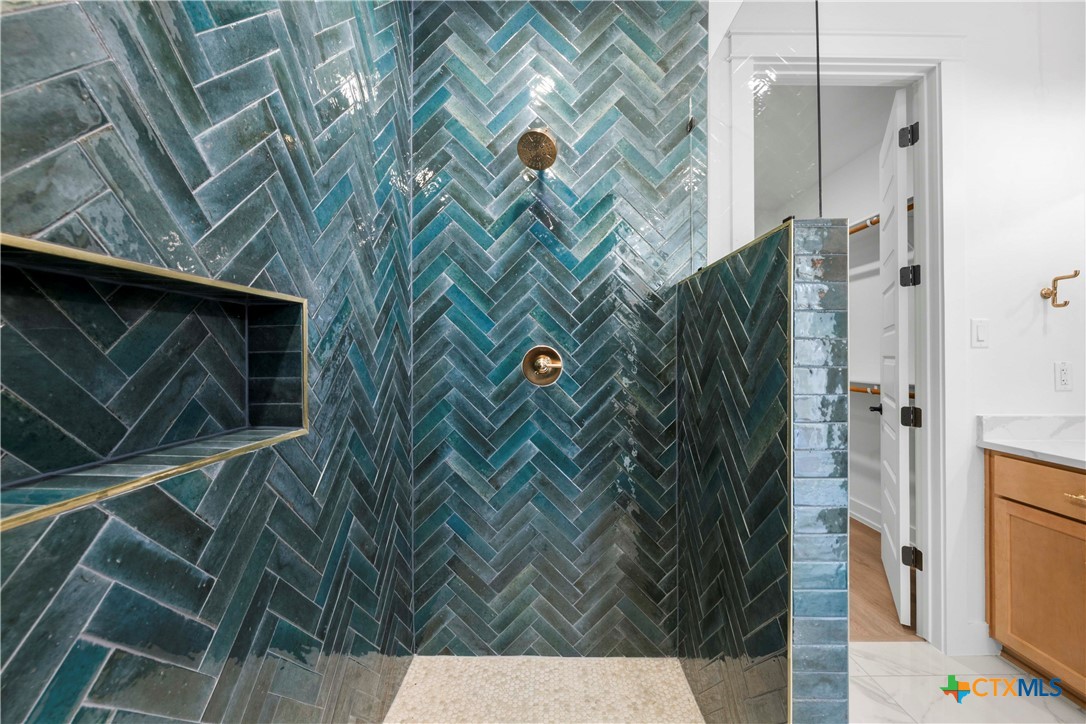 6807 Lacey Oak Road Salado, TX 76571 - Photo 31 of 41 a view of entryway