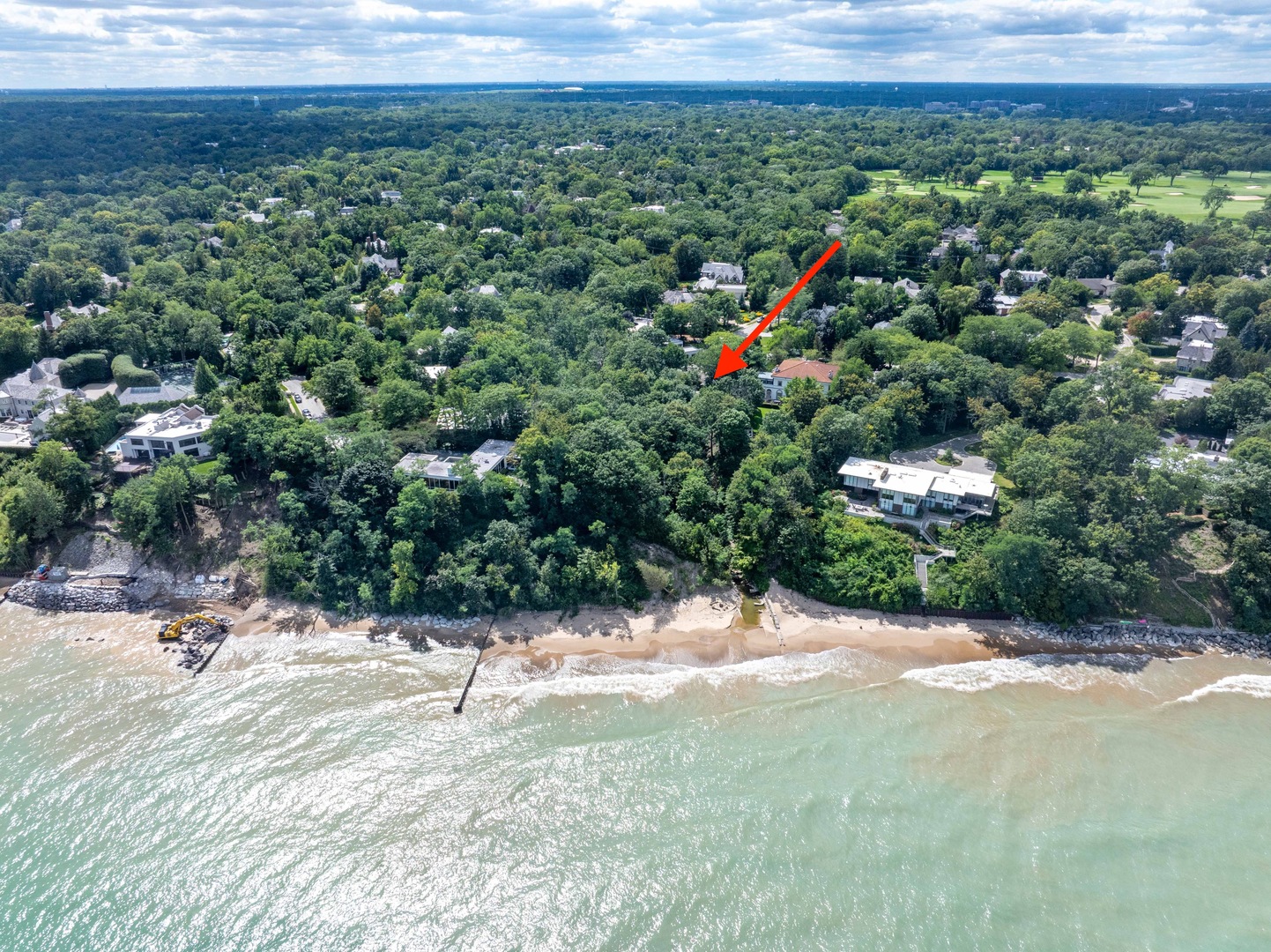 1045 Hillcrest Road Glencoe, IL 60022 - Photo 2 of 32 a view of a pathway with a park