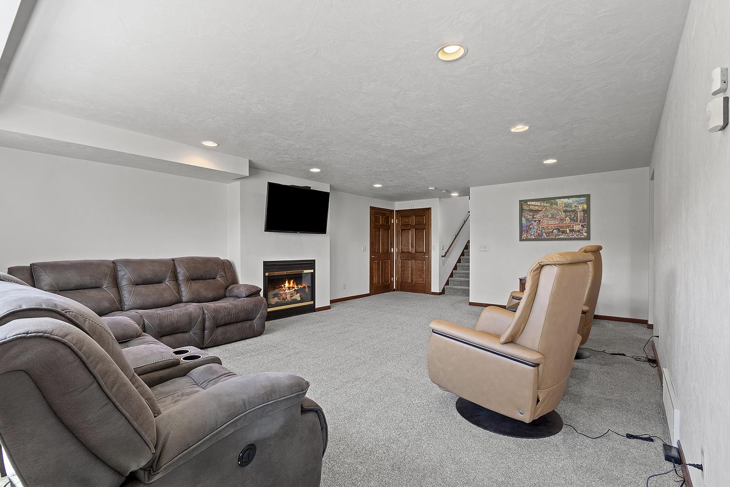 W7415 Ridgetop Drive Neenah, WI 54956 - Photo 34 of 55