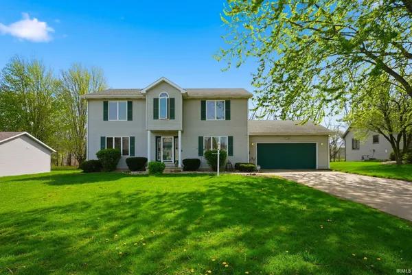 $335,000 | 820 Lydia Drive, Warsaw, IN 46582
