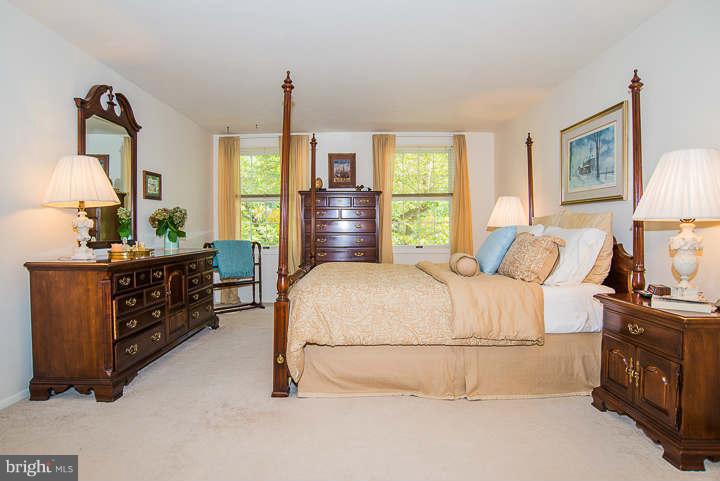 5906 Freds Oak Road Burke, VA 22015 - Photo 15 of 30 Bedroom (Master)