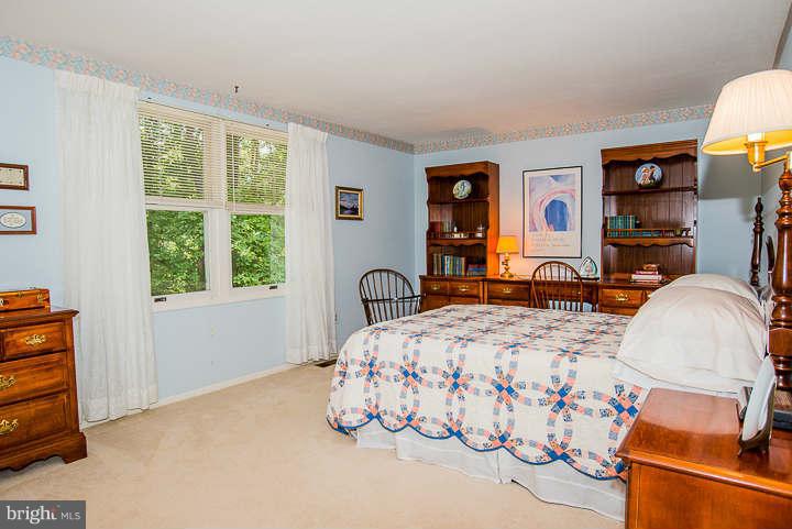 5906 Freds Oak Road Burke, VA 22015 - Photo 18 of 30 Bedroom