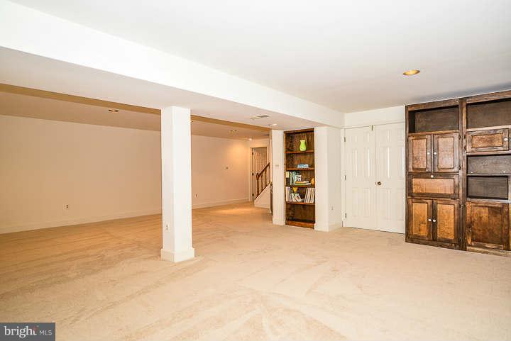 5906 Freds Oak Road Burke, VA 22015 - Photo 22 of 30 Interior (General)