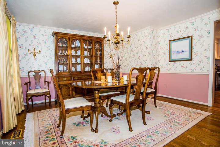 5906 Freds Oak Road Burke, VA 22015 - Photo 6 of 30 Dining Room