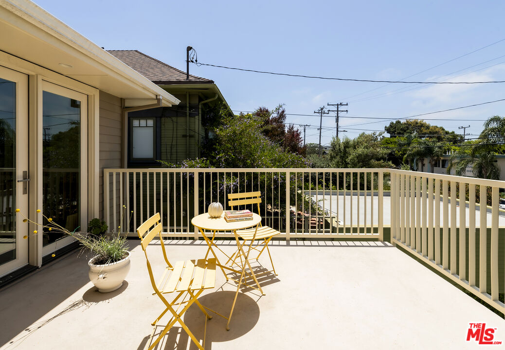 2817 3rd Street, Unit 1 Santa Monica, CA 90405 - Photo 13 of 27