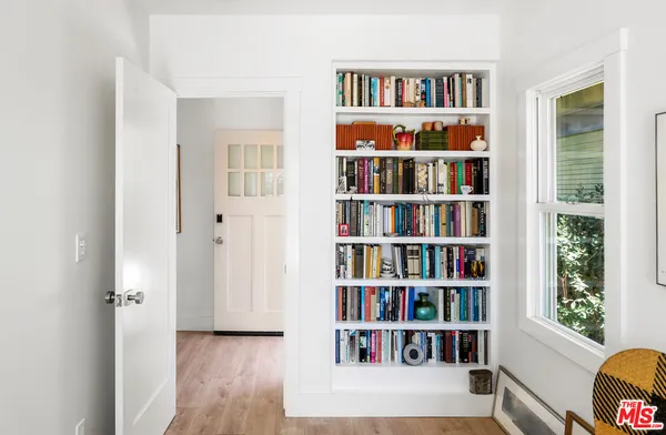 $12,000 | 2817 3rd Street, Unit 1, Santa Monica, CA 90405