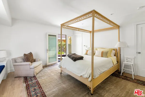 $12,000 | 2817 3rd Street, Unit 1, Santa Monica, CA 90405