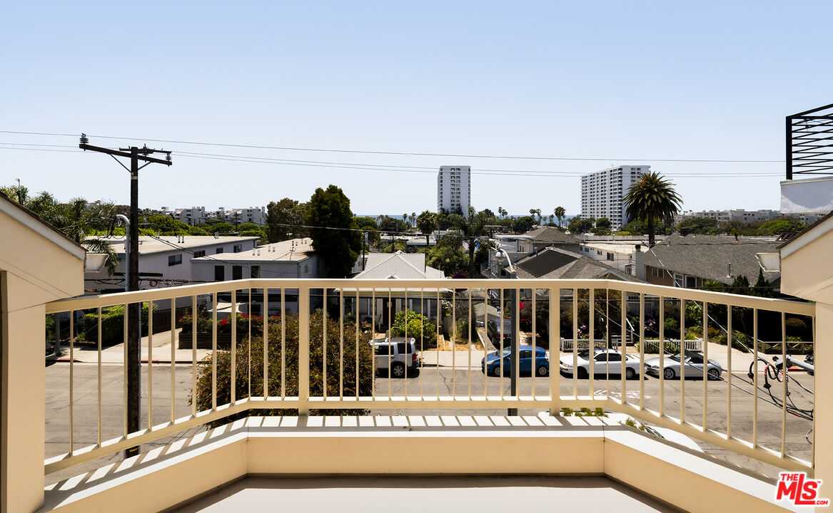 2817 3rd Street, Unit 1 Santa Monica, CA 90405 - Photo 26 of 27