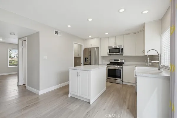 $3,450 | 31 Briarwood, Irvine, CA 92604