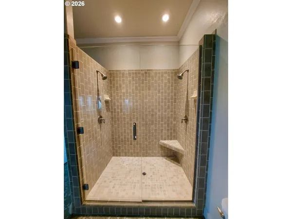 $2,399,995 | 90834 Coburghills Drive, Eugene, OR 97408