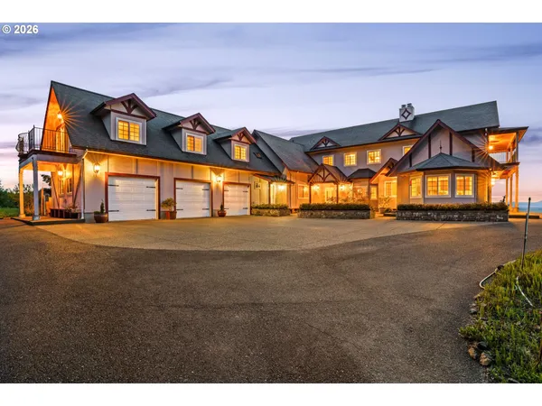 $2,399,995 | 90834 Coburghills Drive, Eugene, OR 97408