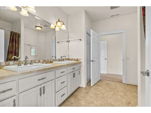 $2,399,995 | 90834 Coburghills Drive, Eugene, OR 97408