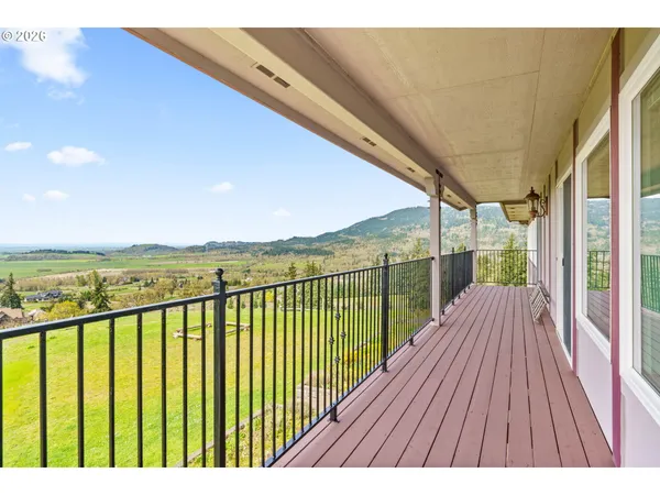 $2,399,995 | 90834 Coburghills Drive, Eugene, OR 97408