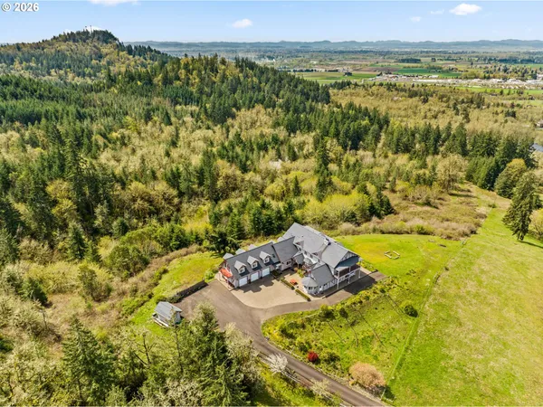 $2,399,995 | 90834 Coburghills Drive, Eugene, OR 97408