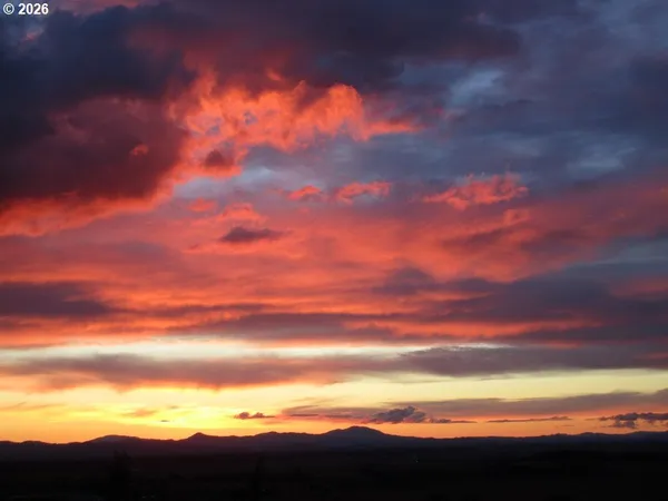 $2,399,995 | 90834 Coburghills Drive, Eugene, OR 97408