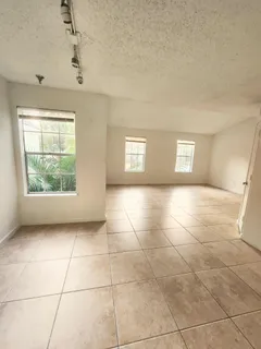 $198,500 | 1020 Crystal Way, Unit F, Delray Beach, FL 33444