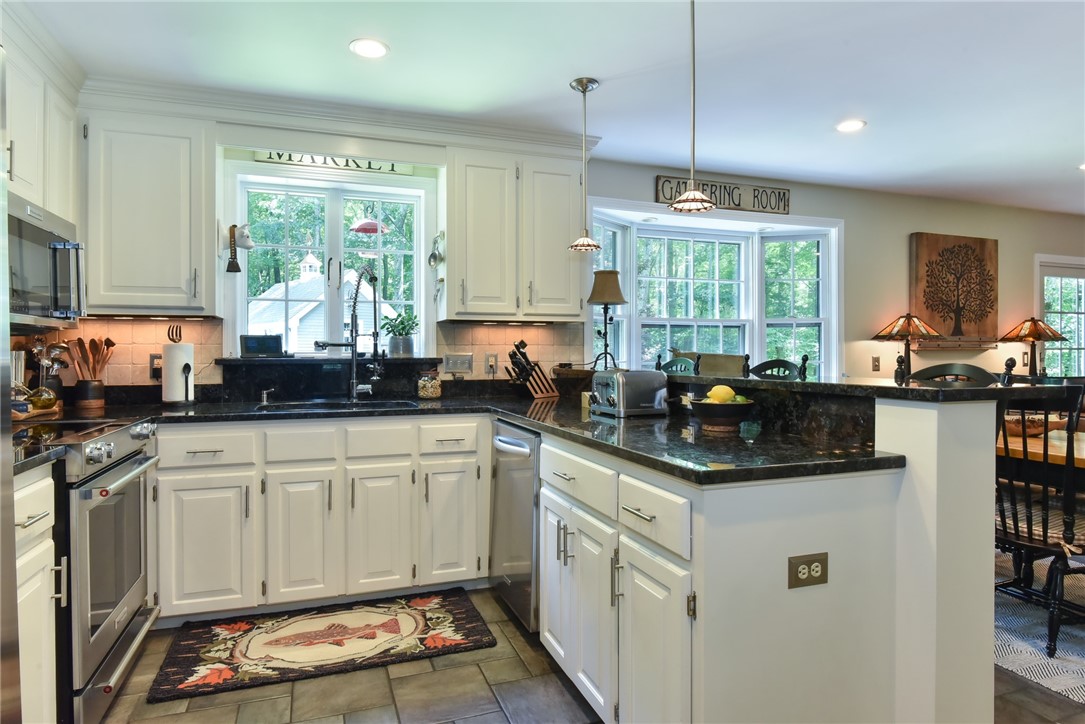 34 New Road Exeter, RI 02822 - Photo 16 of 50