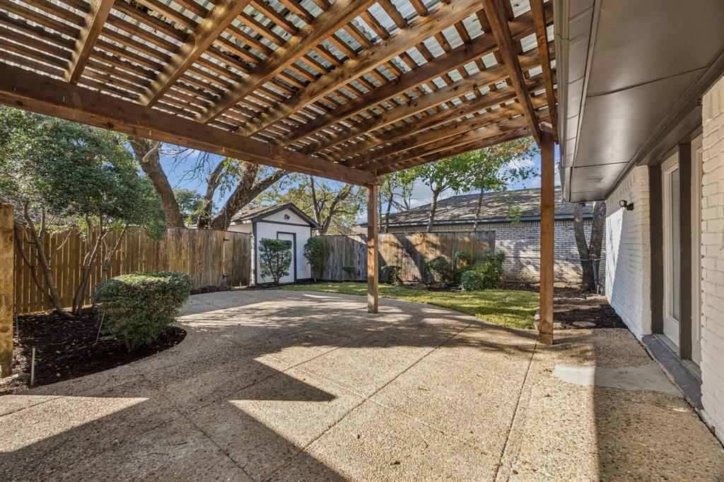 5909 Mark Lane Rowlett, TX 75089 - Photo 24 of 28 a view of a backyard