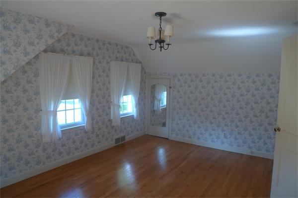17 Ripley Street Wilbraham, MA 01095 - Photo 8 of 11 Gallery Image 8