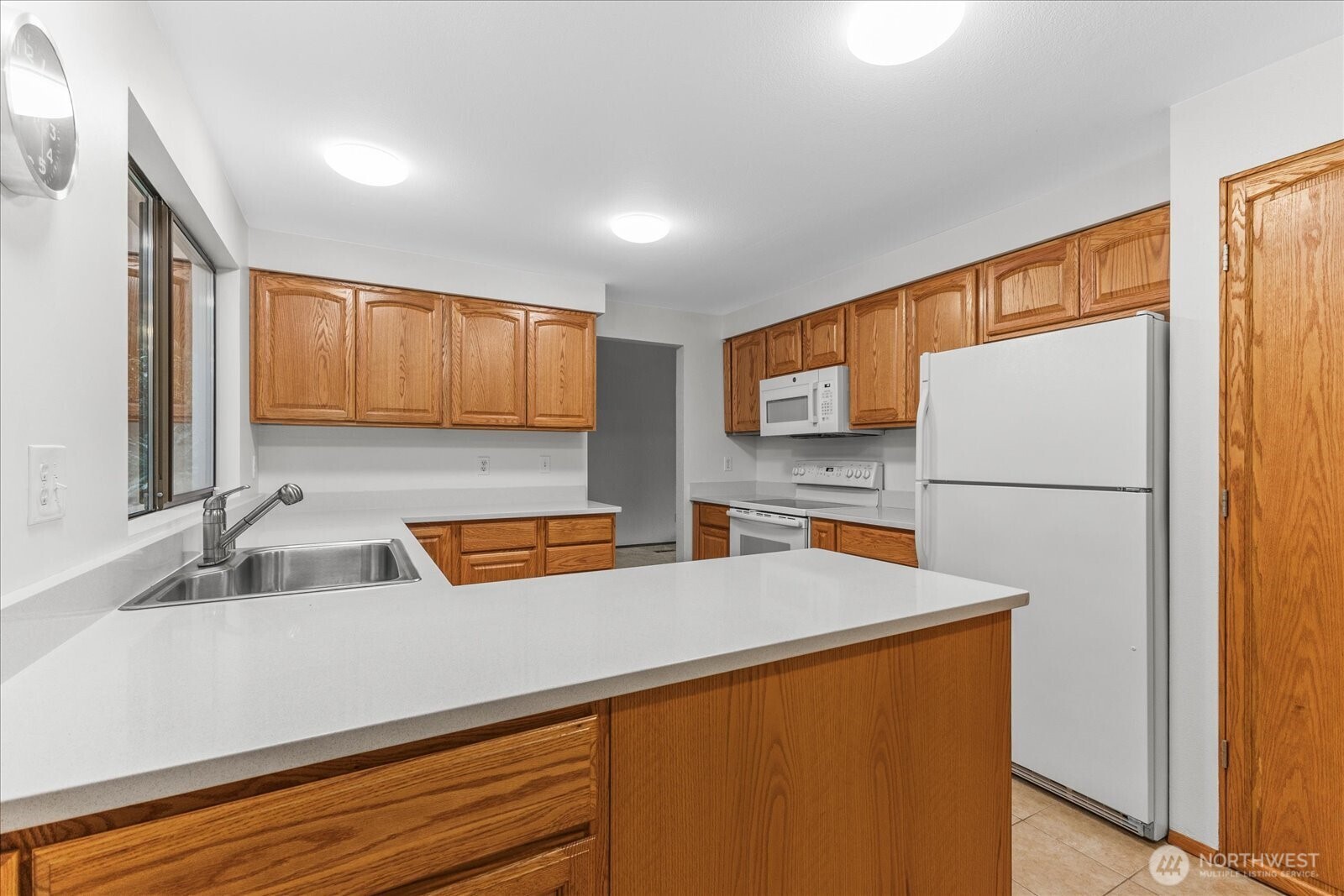 8201 181st Place Southwest Edmonds, WA 98026 - Photo 14 of 39