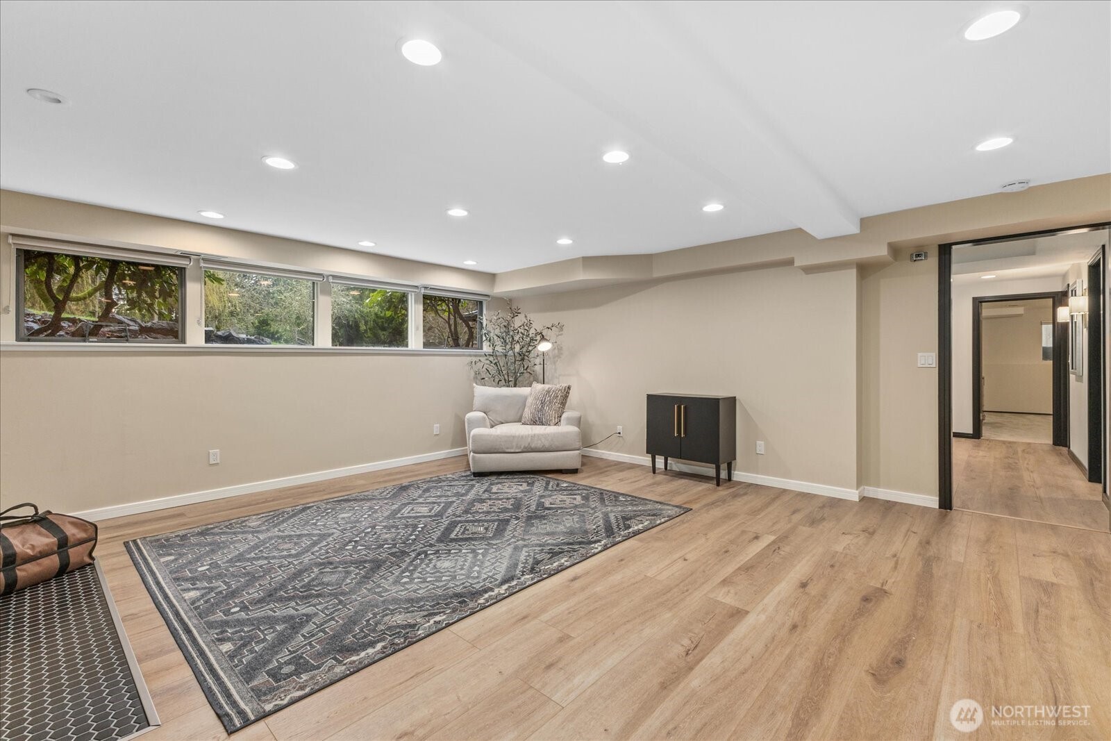 8201 181st Place Southwest Edmonds, WA 98026 - Photo 16 of 39