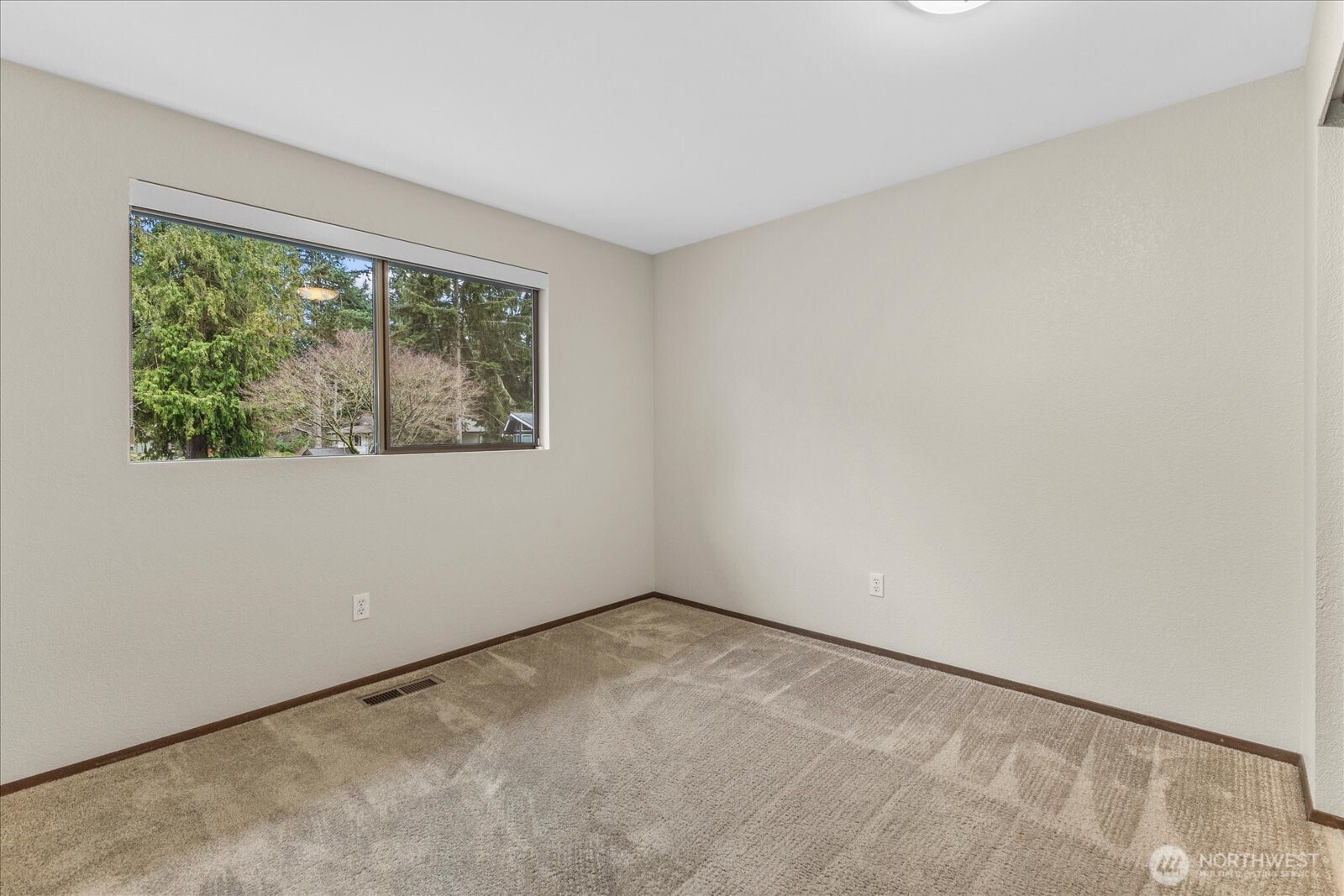 8201 181st Place Southwest Edmonds, WA 98026 - Photo 24 of 39