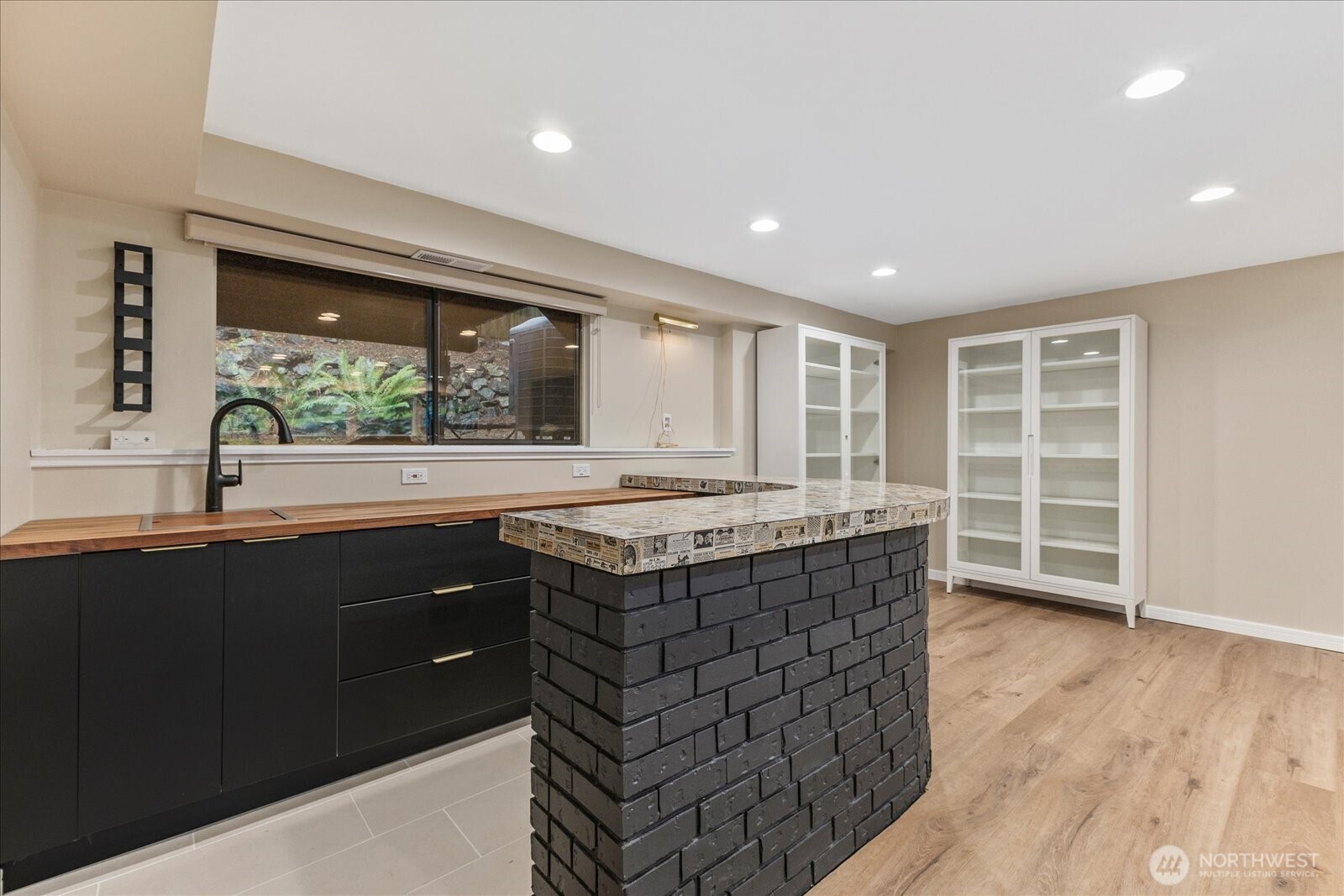 8201 181st Place Southwest Edmonds, WA 98026 - Photo 10 of 39