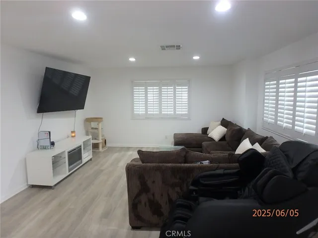 $1,050,000 | 17457 Covello Street, Van Nuys, CA 91406