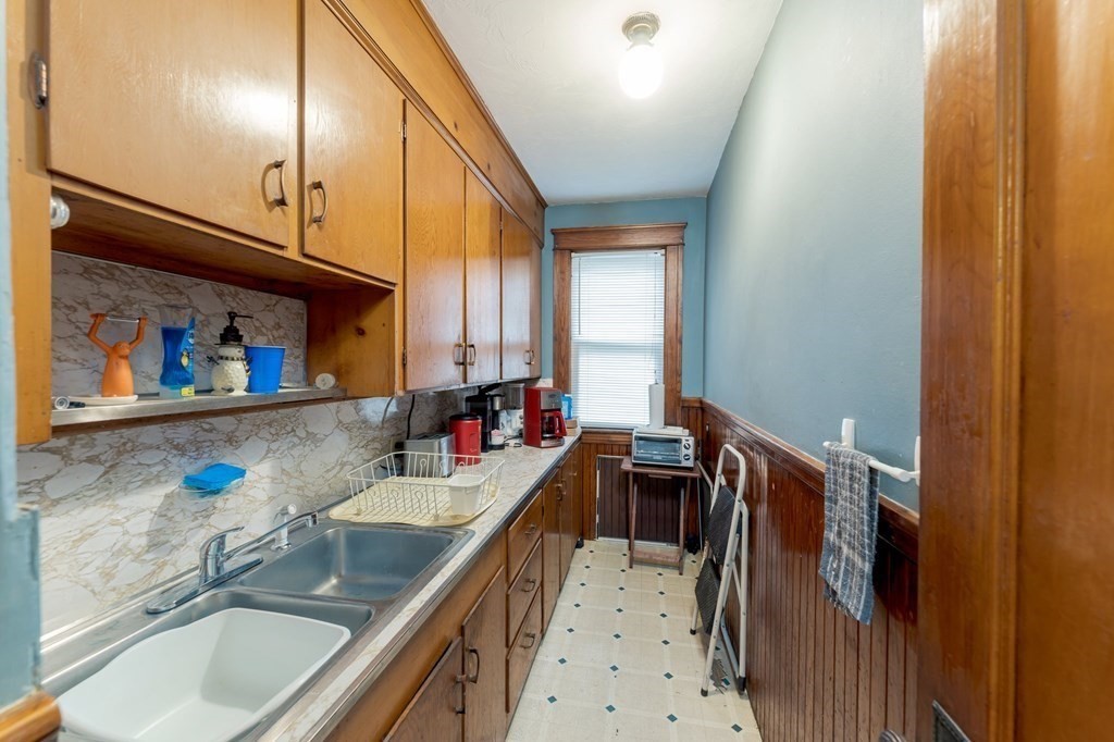 88 Fairfax Road Worcester, MA 01610 - Photo 12 of 29 Gallery Image 12