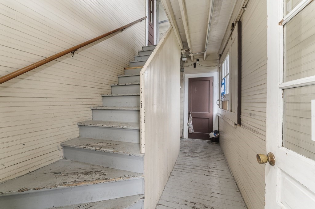 88 Fairfax Road Worcester, MA 01610 - Photo 9 of 29 Gallery Image 9