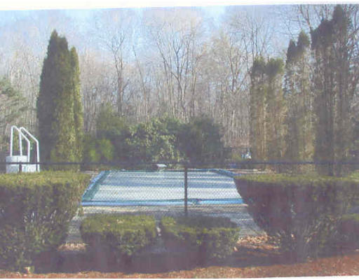 34 Whiting Road Oxford, MA 01540 - Photo 6 of 6