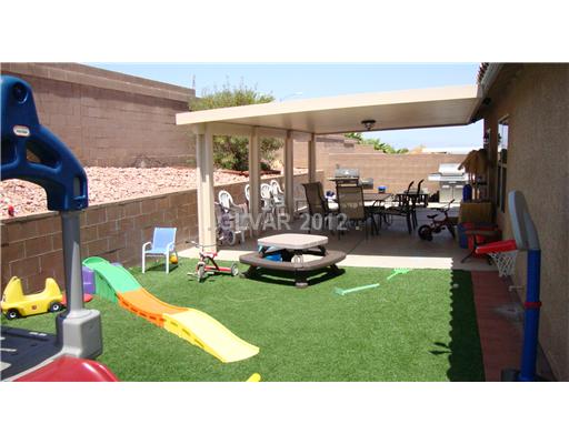 1041 Amber Gate Street Henderson, NV 89002 - Photo 6 of 7 Exterior Back.